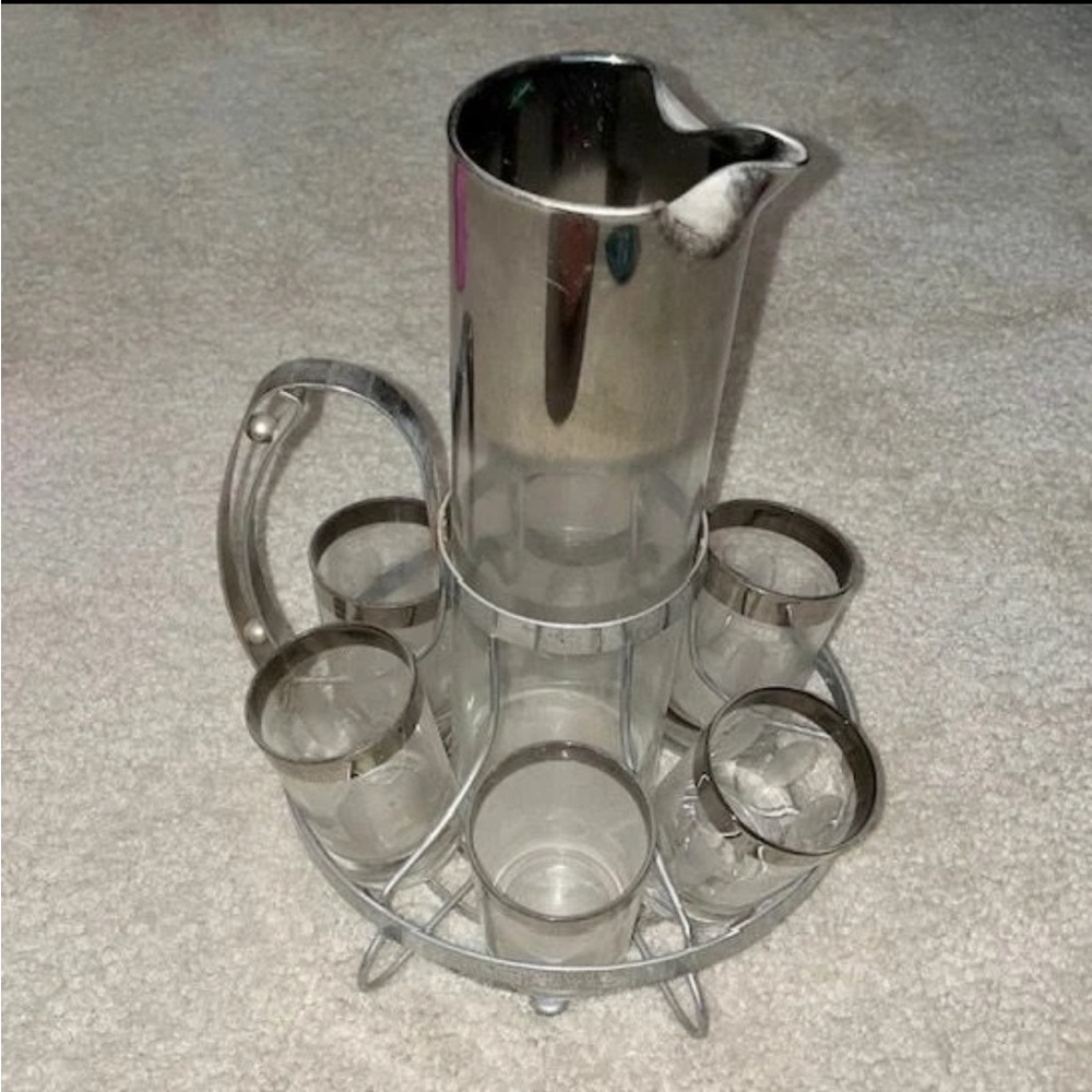 VITREON QUEENS LUSTERWARE DOROTHY THORPE PITCHER SILVERBAND ETCHED GLASS ALLEGRO